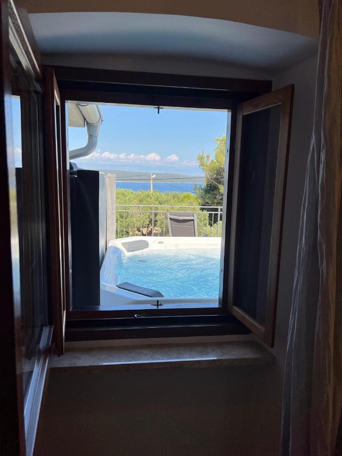 Podgora Experience Suite With Jacuzzi Nerezine Exterior photo