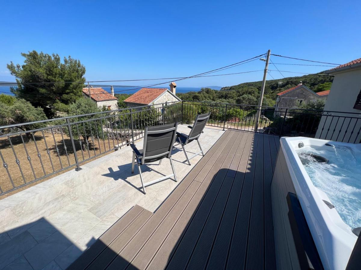 Podgora Experience Suite With Jacuzzi Nerezine Exterior photo